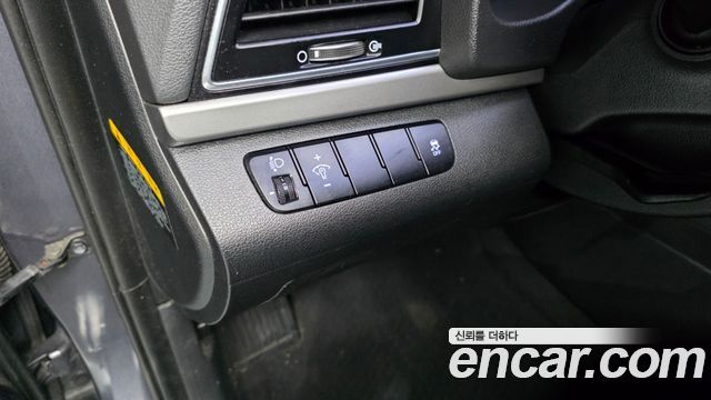 Hyundai AVANTE 2016 — photo 23