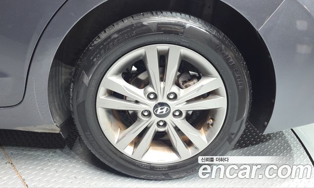 Hyundai AVANTE 2016 — photo 7