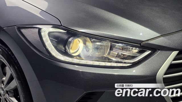 Hyundai AVANTE 2016 — photo 8