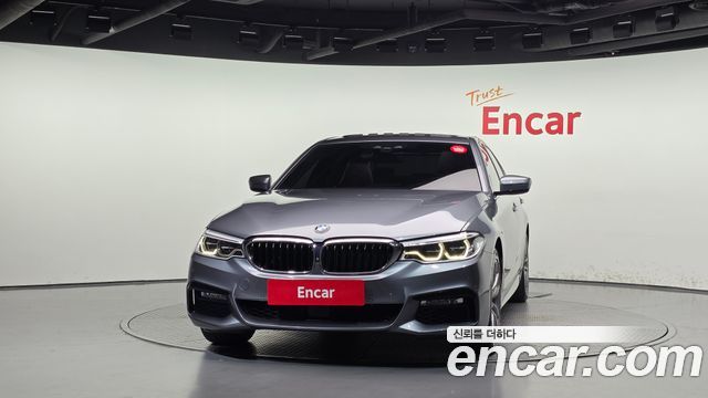 BMW 5-Series 2018 — photo 3