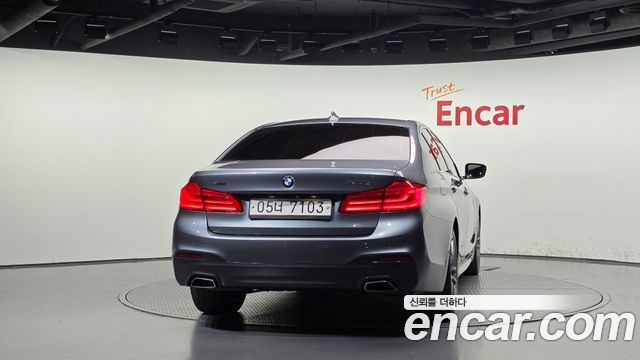 BMW 5-Series 2018 — photo 4