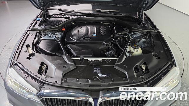 BMW 5-Series 2018 — photo 6