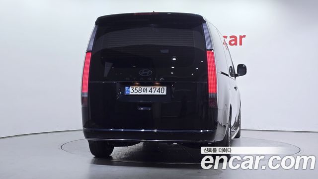 Hyundai Staria 2025 — photo 4