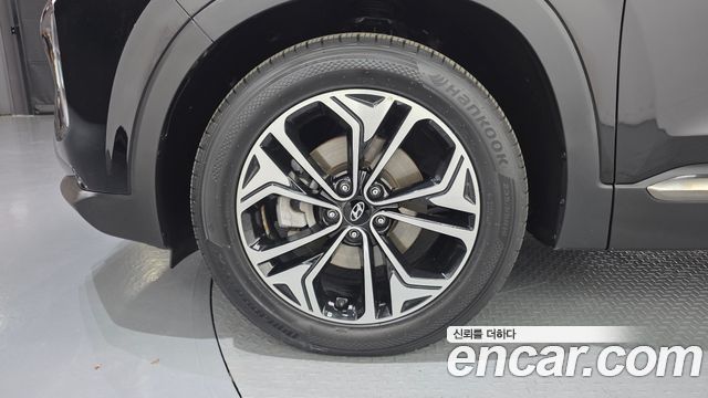 Hyundai Santafe 2019 — photo 5