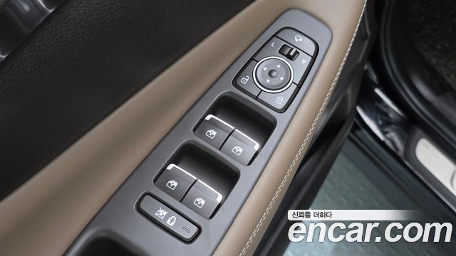 Hyundai Santafe 2019 — photo 20