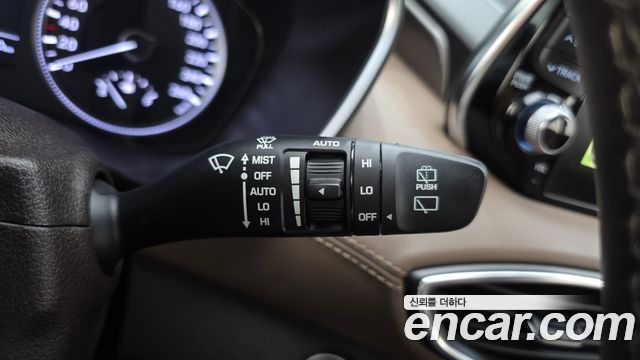 Hyundai Santafe 2019 — photo 24