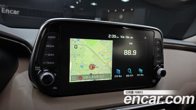 Hyundai Santafe 2019 — photo 26