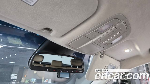 Hyundai Santafe 2019 — photo 30