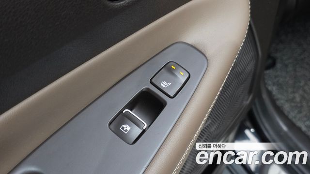Hyundai Santafe 2019 — photo 31