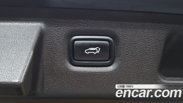 Hyundai Santafe 2019 — photo 36