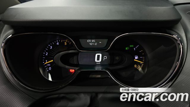 Renault Korea QM3 2016 — photo 11