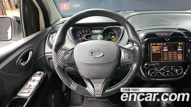 Renault Korea QM3 2016 — photo 19