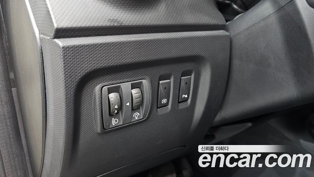 Renault Korea QM3 2016 — photo 23
