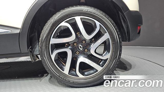 Renault Korea QM3 2016 — photo 7