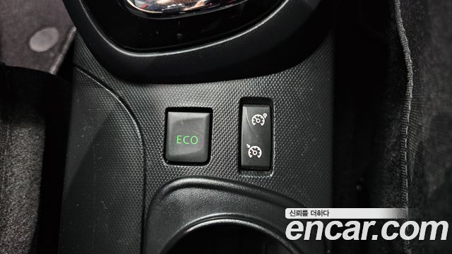 Renault Korea QM3 2016 — photo 27