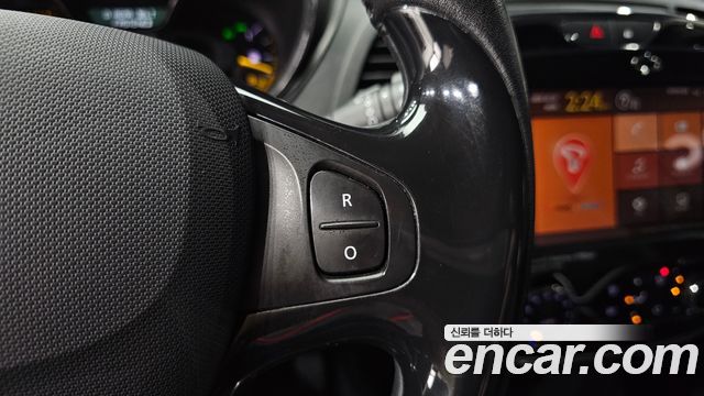 Renault Korea QM3 2016 — photo 29