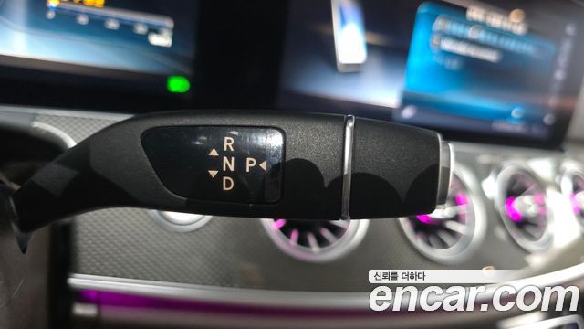 Mercedes-Benz CLS-Class 2019 — photo 12