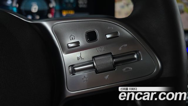Mercedes-Benz CLS-Class 2019 — photo 30