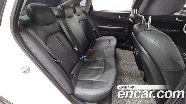 Kia K5 2020 — photo 18