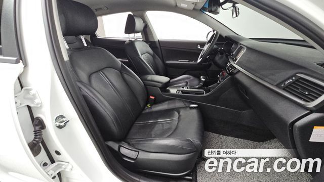Kia K5 2020 — photo 16