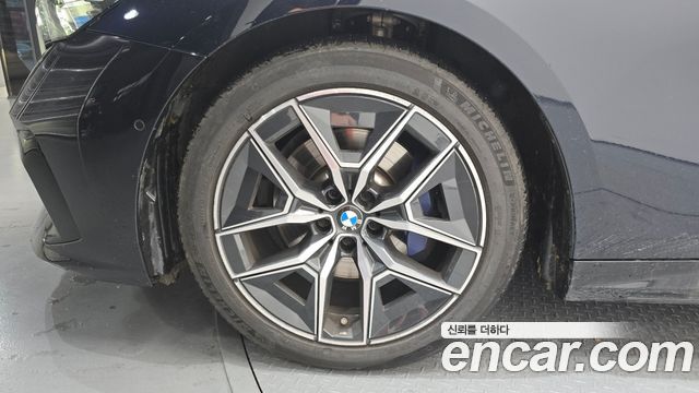 BMW 5-Series 2025 — photo 5