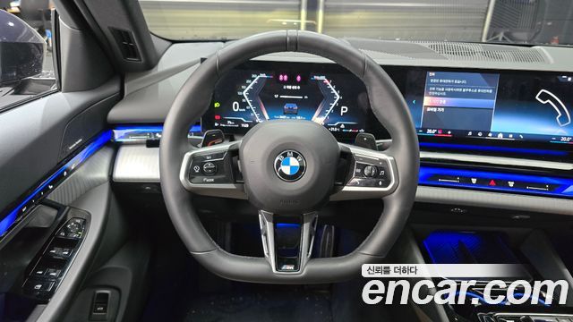 BMW 5-Series 2025 — photo 19