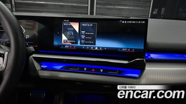 BMW 5-Series 2025 — photo 23