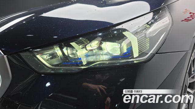 BMW 5-Series 2025 — photo 8