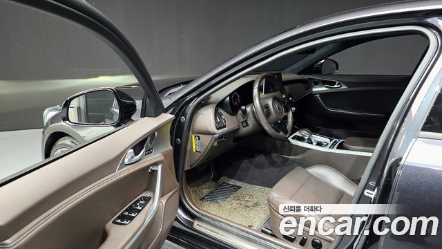 Kia Stinger 2019 — photo 10