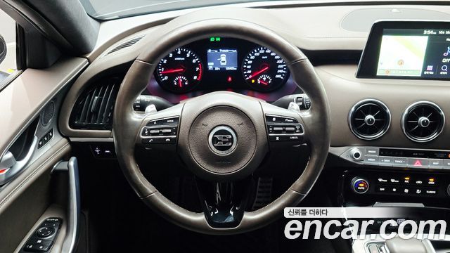 Kia Stinger 2019 — photo 13