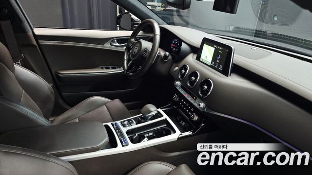 Kia Stinger 2019 — photo 19