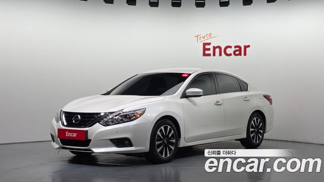 Nissan Altima 2018 — photo 1