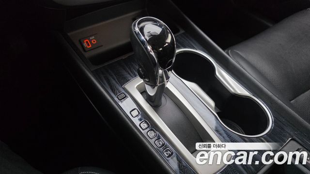 Nissan Altima 2018 — photo 9