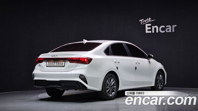 Kia K3 2022 — photo 2
