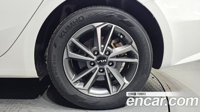 Kia K3 2022 — photo 7