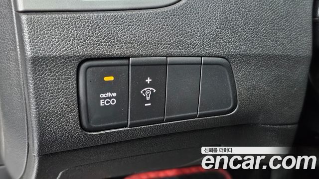 Hyundai AVANTE 2011 — photo 13
