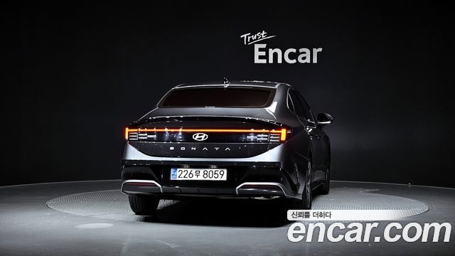 Hyundai Sonata 2025 — photo 4