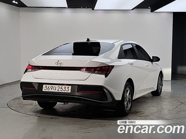 Hyundai AVANTE 2024 — photo 4