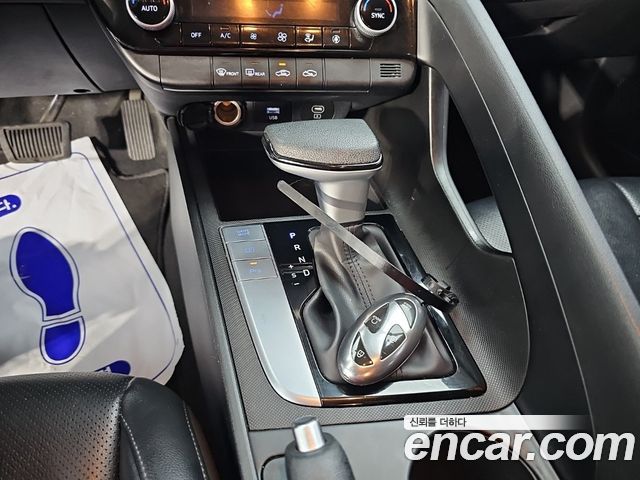 Hyundai AVANTE 2024 — photo 8