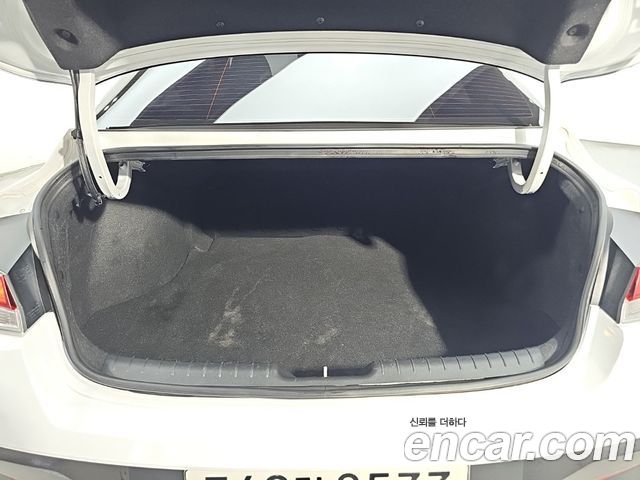 Hyundai AVANTE 2024 — photo 13