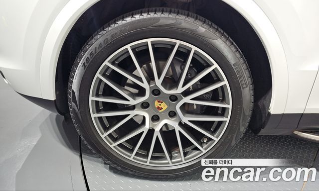 Porsche Cayenne 2020 — photo 5