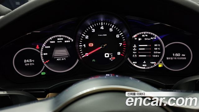 Porsche Cayenne 2020 — photo 11