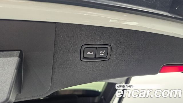 Porsche Cayenne 2020 — photo 26
