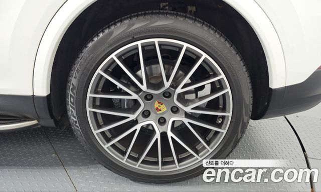 Porsche Cayenne 2020 — photo 7