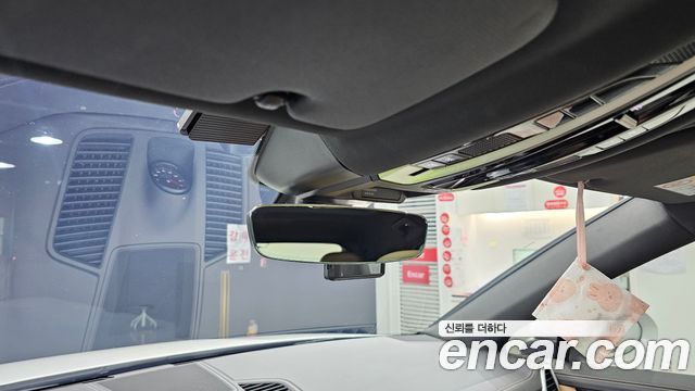 Porsche Cayenne 2020 — photo 30