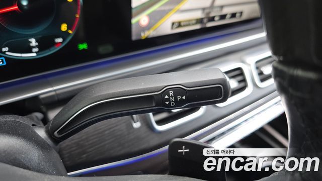Mercedes-Benz GLS-Class 2022 — photo 12