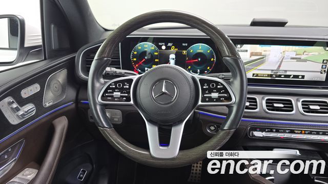 Mercedes-Benz GLS-Class 2022 — photo 20