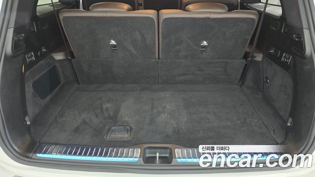 Mercedes-Benz GLS-Class 2022 — photo 23