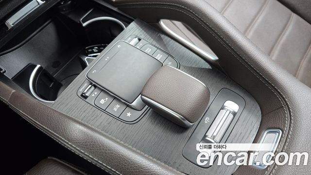 Mercedes-Benz GLS-Class 2022 — photo 24