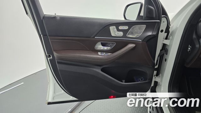 Mercedes-Benz GLS-Class 2022 — photo 14